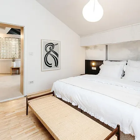 Luxurious Ksenia With Pool 别墅 *