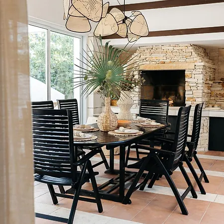 Luxurious Ksenia With Pool * 穆泰尔岛