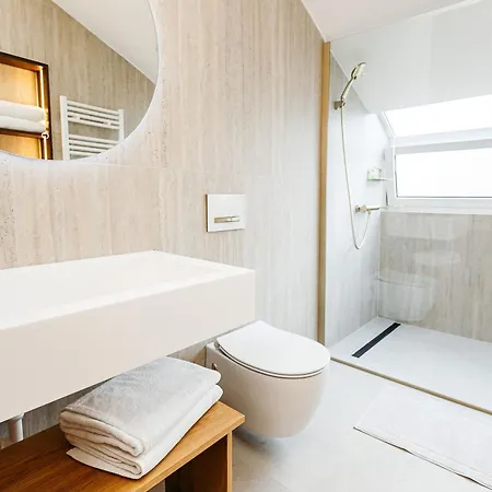 Luxurious Ksenia With Pool * 穆泰尔岛