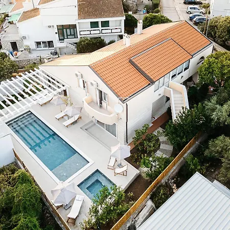 Villa Luxurious Ksenia With Pool *