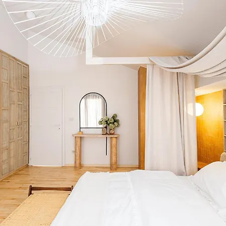 Luxurious Ksenia With Pool *