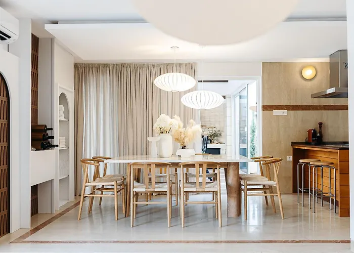 Luxurious Ksenia With Pool Villa