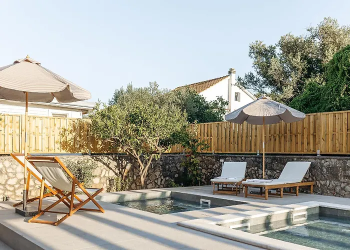 Villa Luxurious Ksenia With Pool *