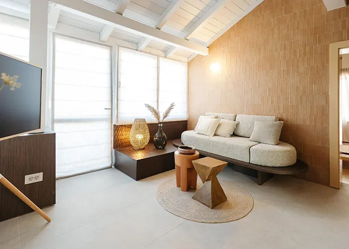 Luxurious Ksenia With Pool Villa