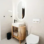 Luxurious Ksenia With Pool Villa