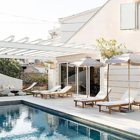 Villa Luxurious Ksenia With Pool