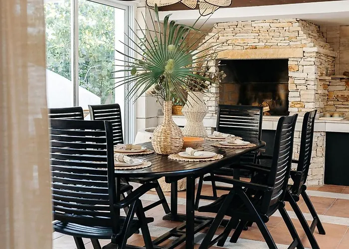 Luxurious Ksenia With Pool * Murter